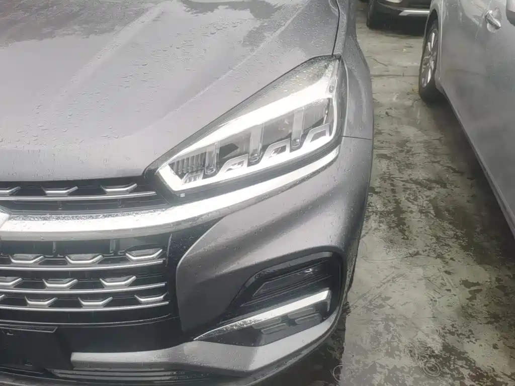 Фото 24 - Chery Tiggo 8