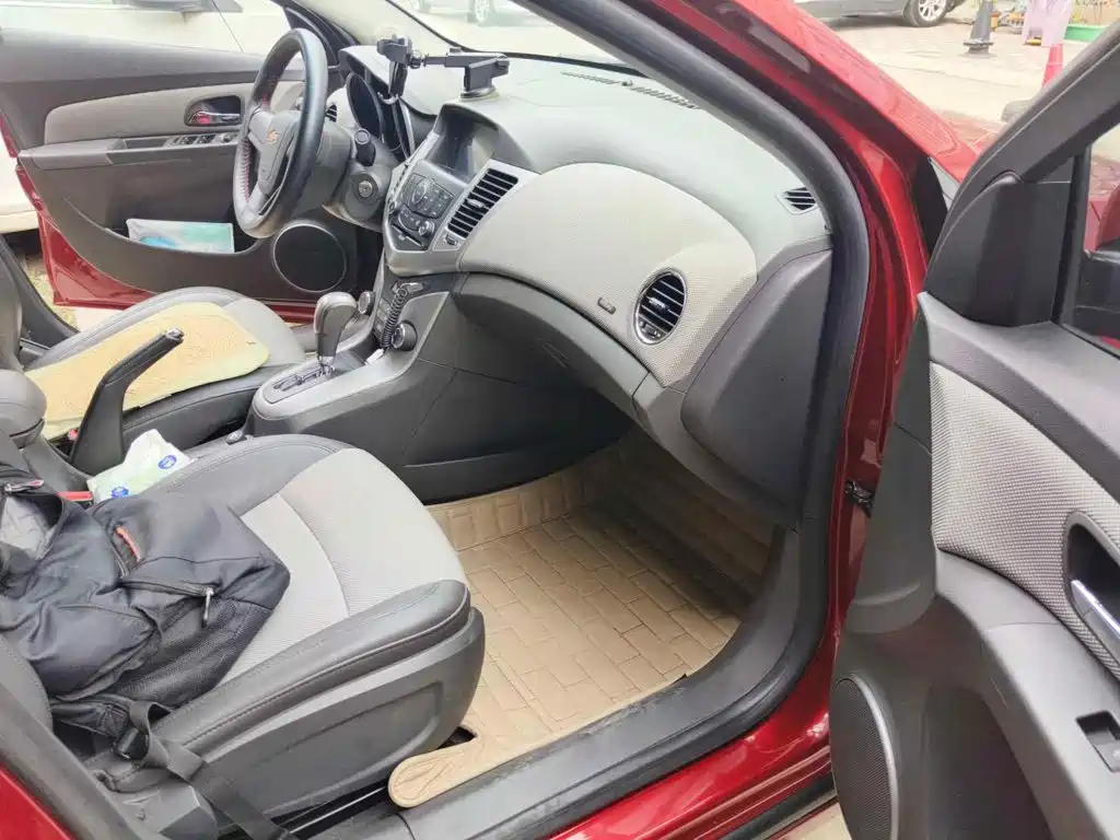 Chevrolet Cruze 2013 2013 Model 1.8L SE AT