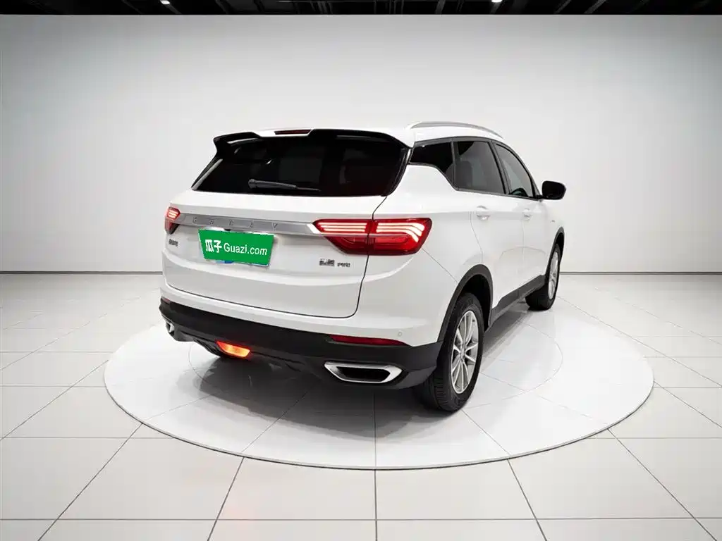 Фото 5 - Geely Coolray