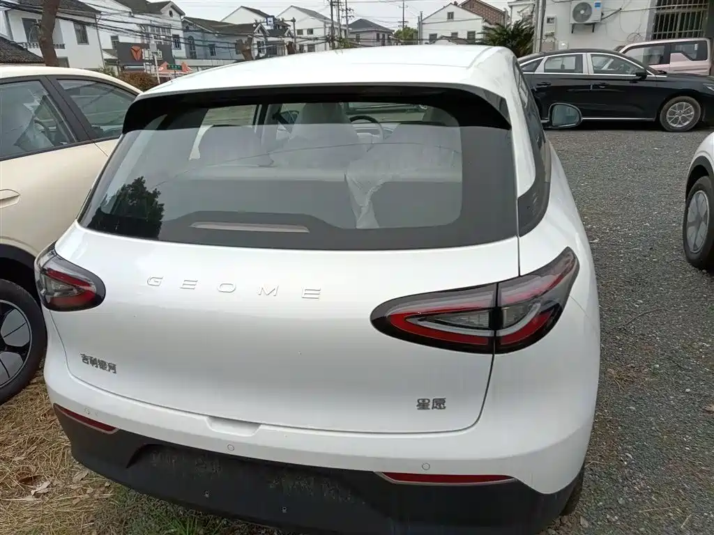 Geely Galaxy Starry Wish 2026 Edition 310km Youth Version фото 6