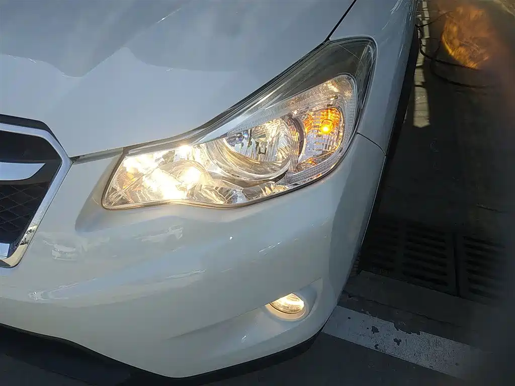 Subaru XV 2014 2.0i Comfort фото 24