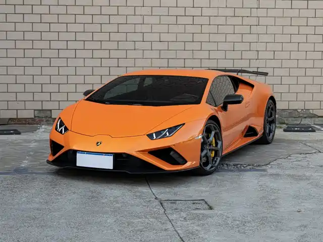 LAMBORGHINI HURACÁN