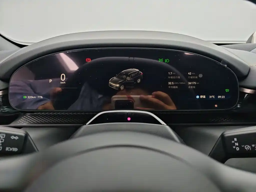 ZEEKR 7X 2025 2025 Model 75kWh RWD Smart Driving Edition