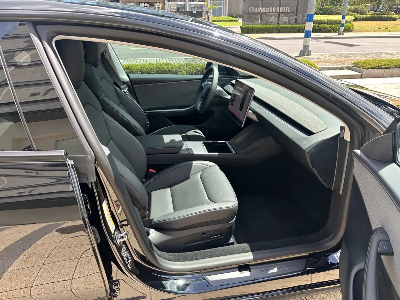 Фото 9 - Tesla Model 3
