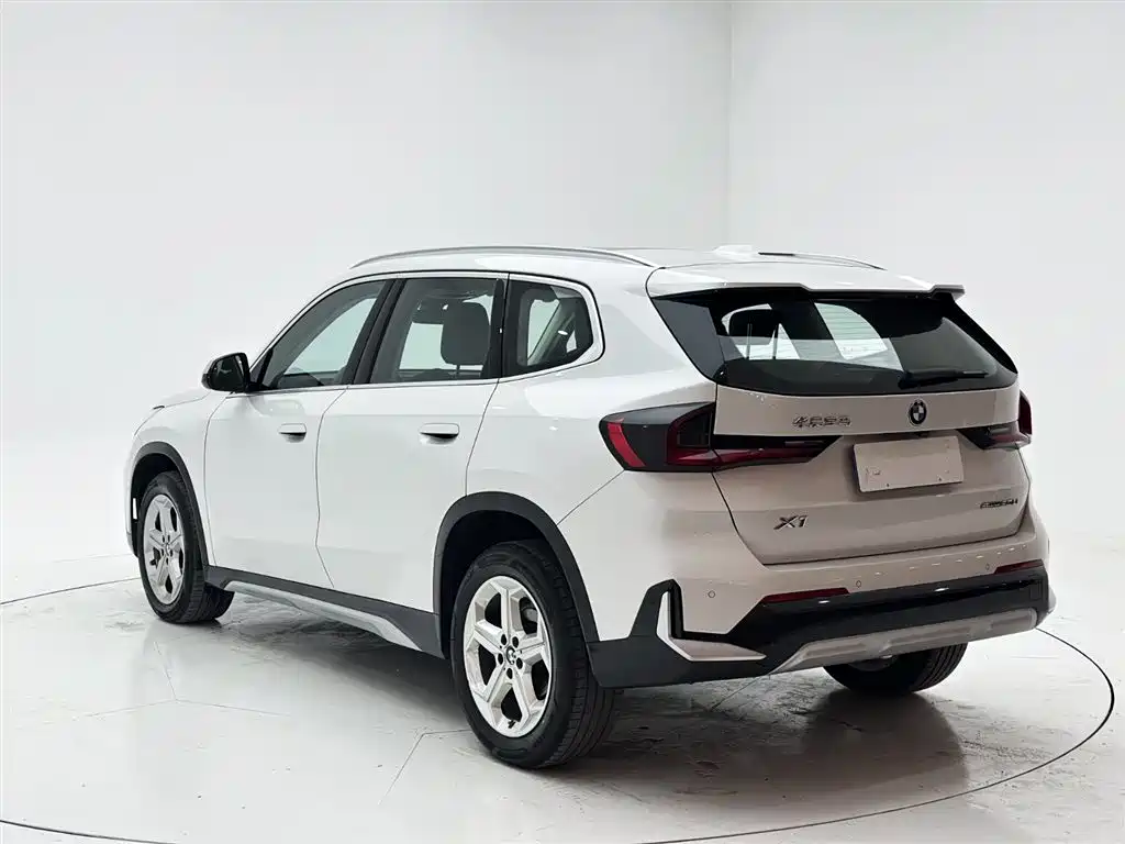 BMW X1 2023 sDrive20Li X Design Package фото 4