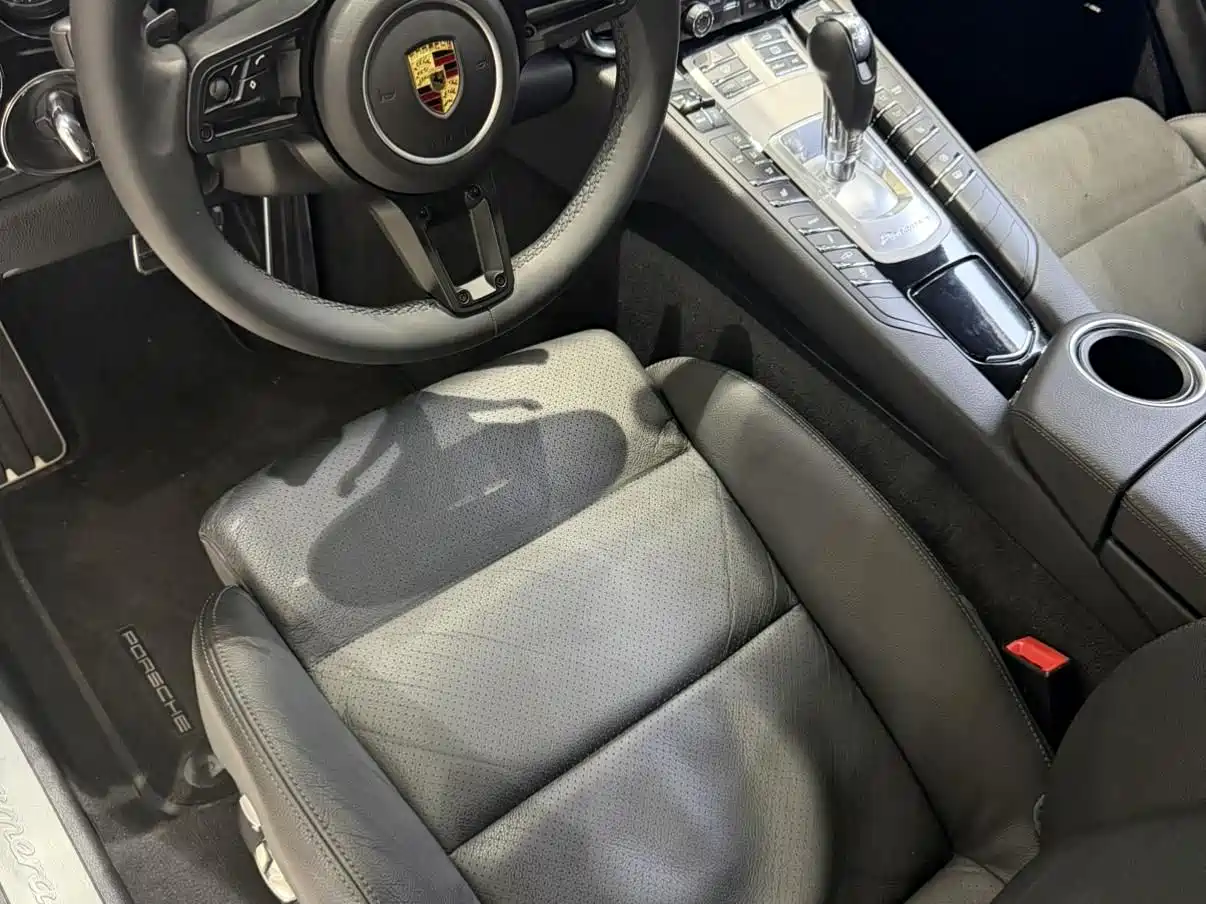 Porsche Panamera 2014 Panamera 4 3.0T фото 26