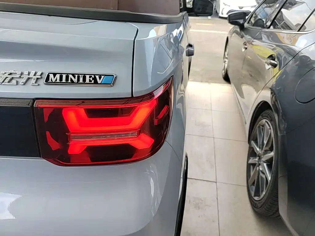 Wuling Motors Hongguang MINIEV 2024 2022 Convertible Version