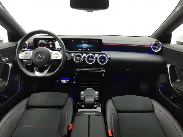 Mercedes-Benz CLA (Import) 2021 CLA 200 — фото 5