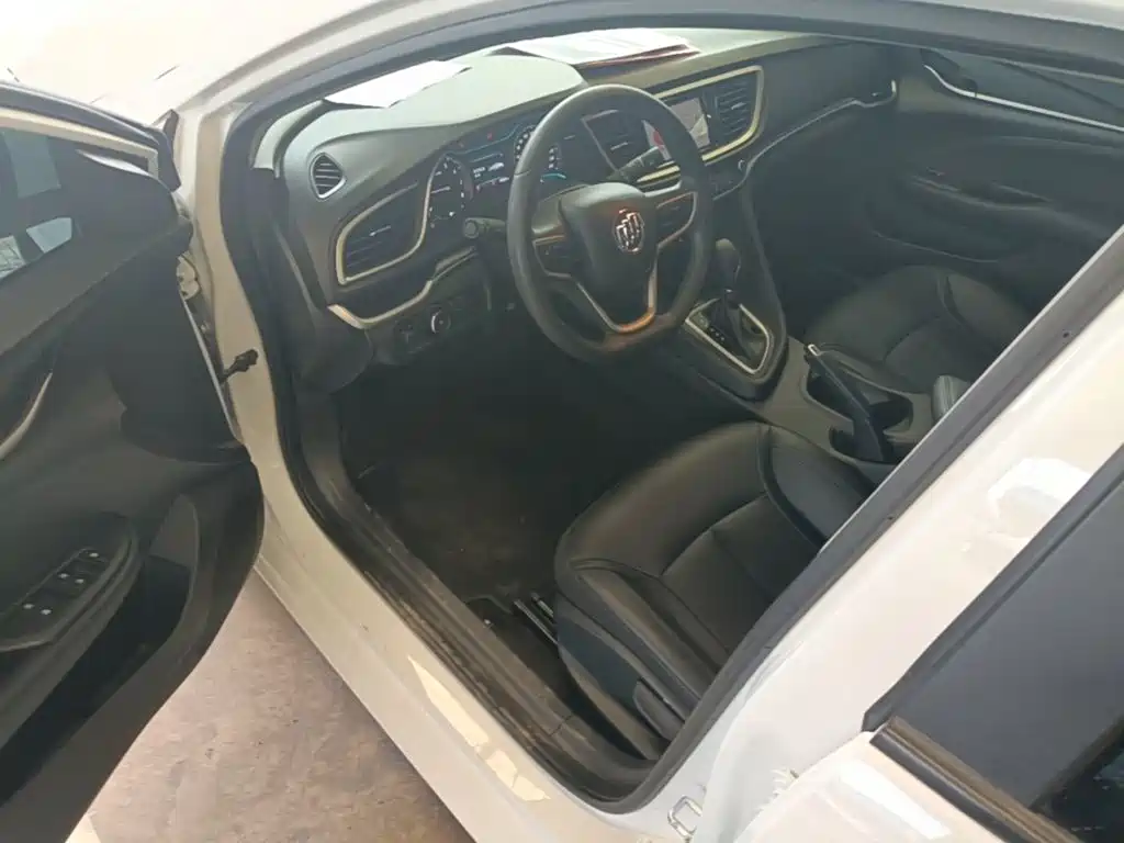 Фото 16 - Buick Excelle