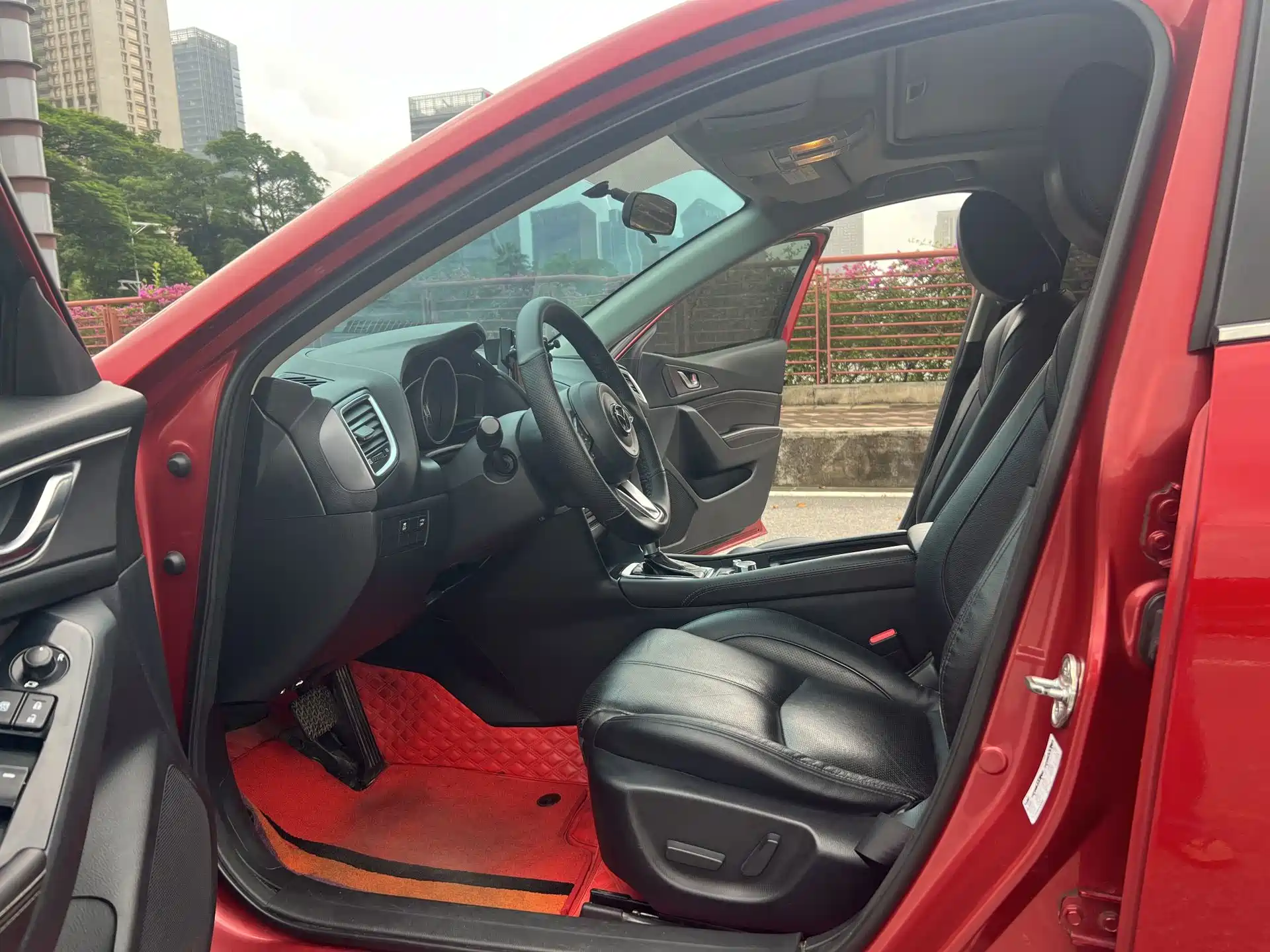 Фото 10 - Mazda Mazda 3