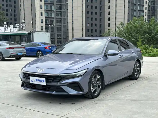Hyundai Elantra 1.5L CVT LUX, Премиум