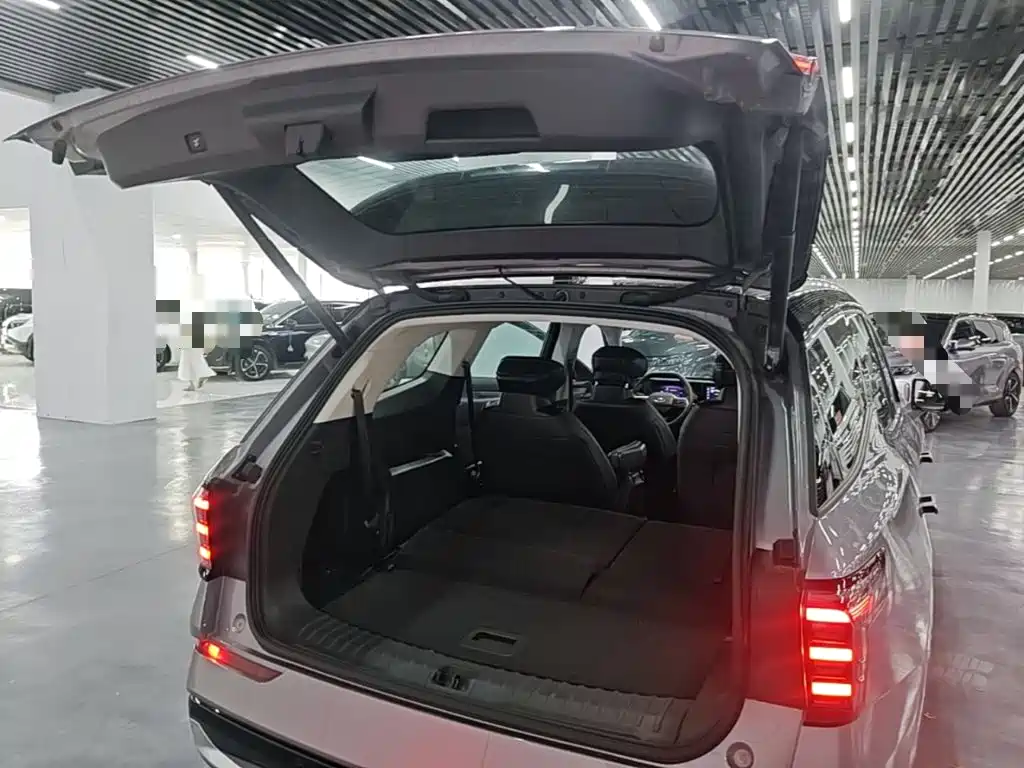 Photo 19 - Ford Edge