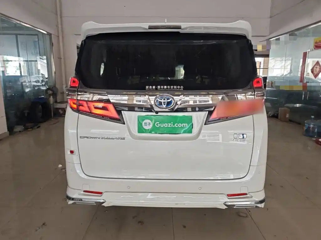 Toyota Vellfire 2022 2021 Crown Hybrid 2.5L HV Luxury Edition
