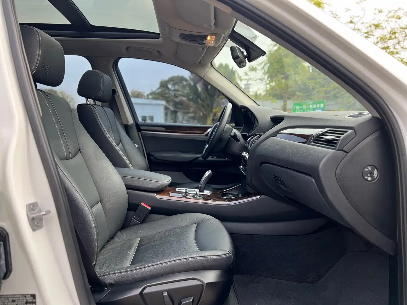 BMW X3 (Import) 2014 xDrive20i X Design Package фото 12