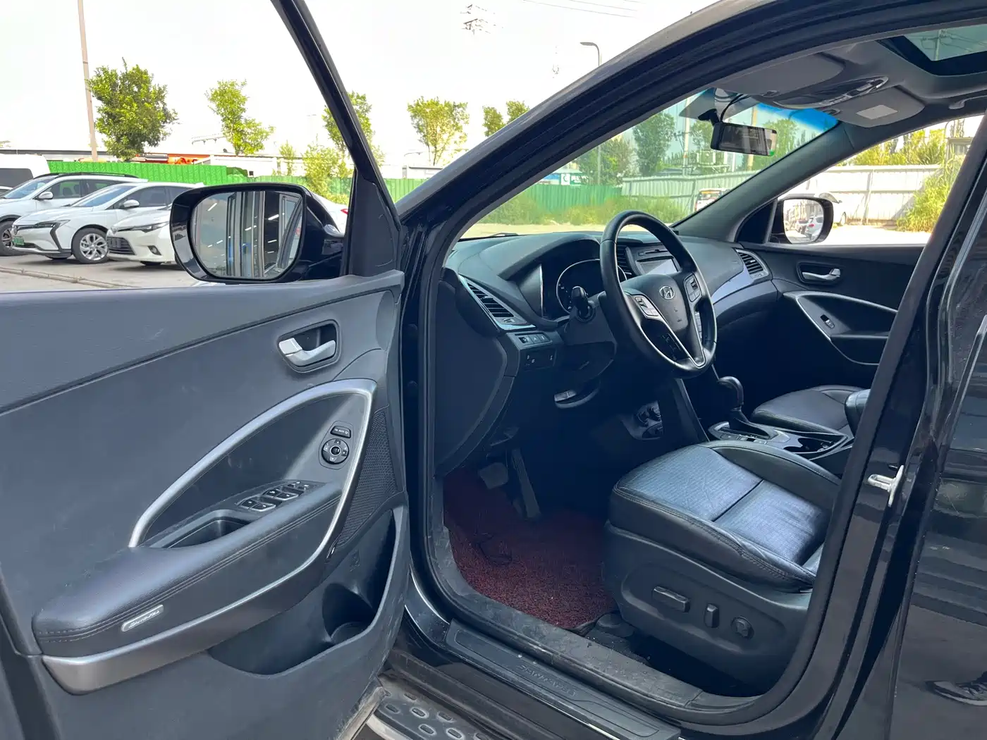 Hyundai Santa Fe 2014 2013 Model 2.4L Automatic 2WD Smart