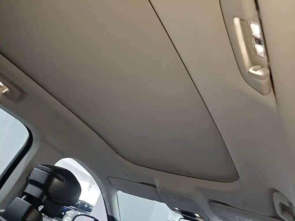 Photo 18 - Ford Edge