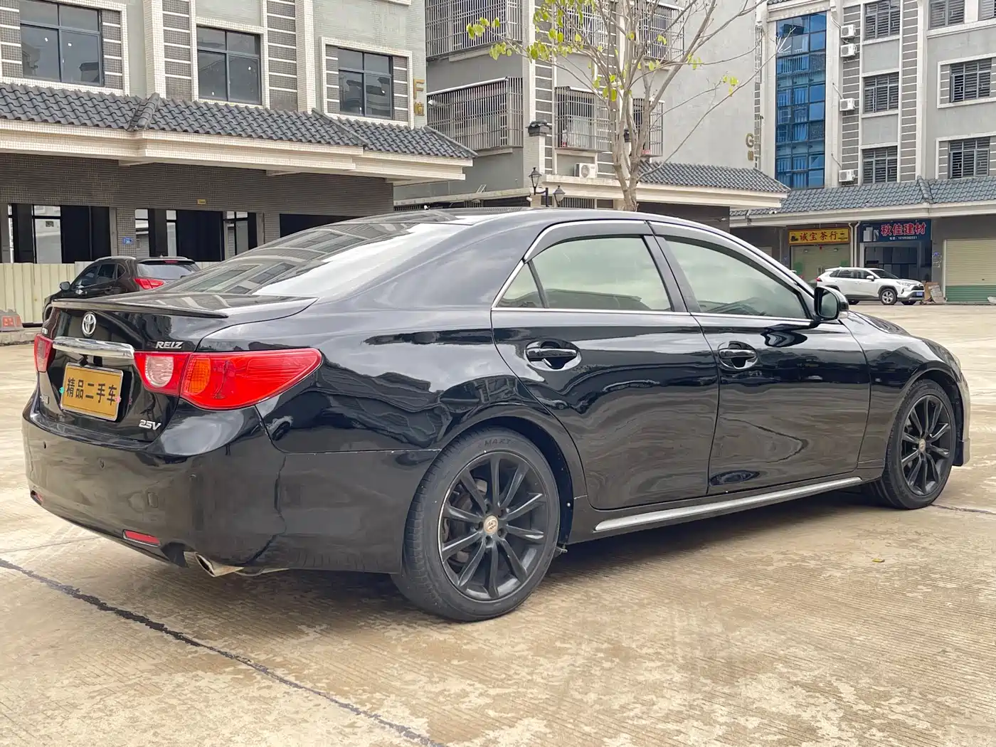 Toyota Reiz 2012 2.5V Grace Elite Styling Edition фото 7
