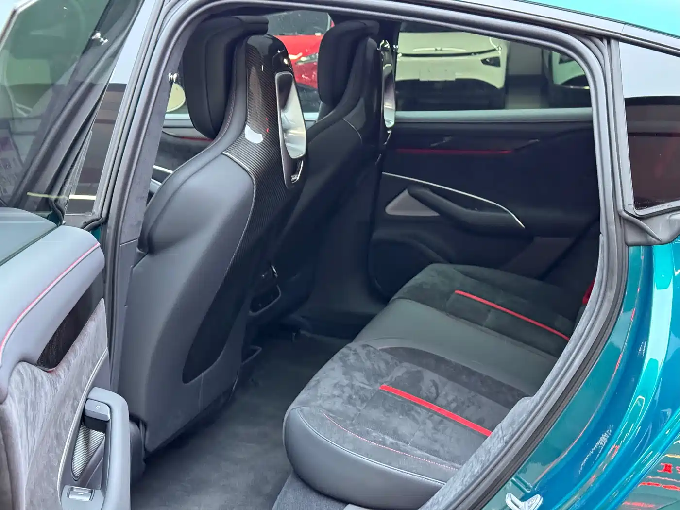 XIAOMI CAR XIAOMI SU7 ULTRA