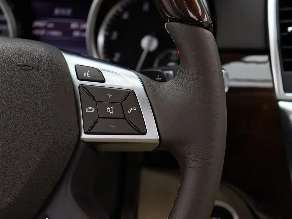 Mercedes-Benz M-Class 2015 ML 400 4MATIC Luxury фото 17