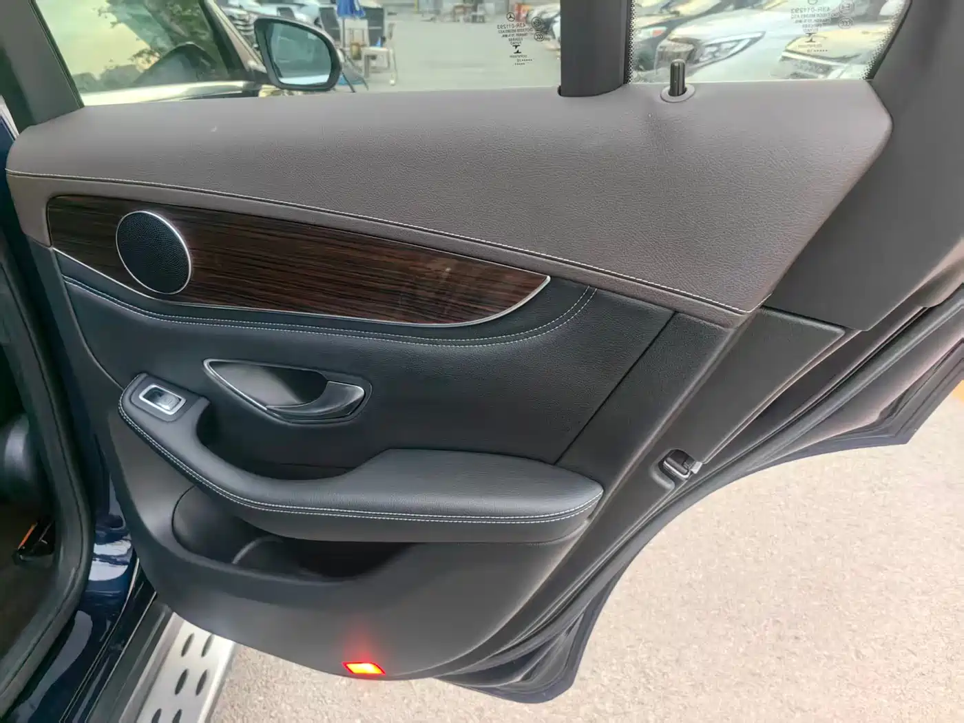 Mercedes-Benz GLC 2018 GLC 260 4MATIC Luxury фото 9