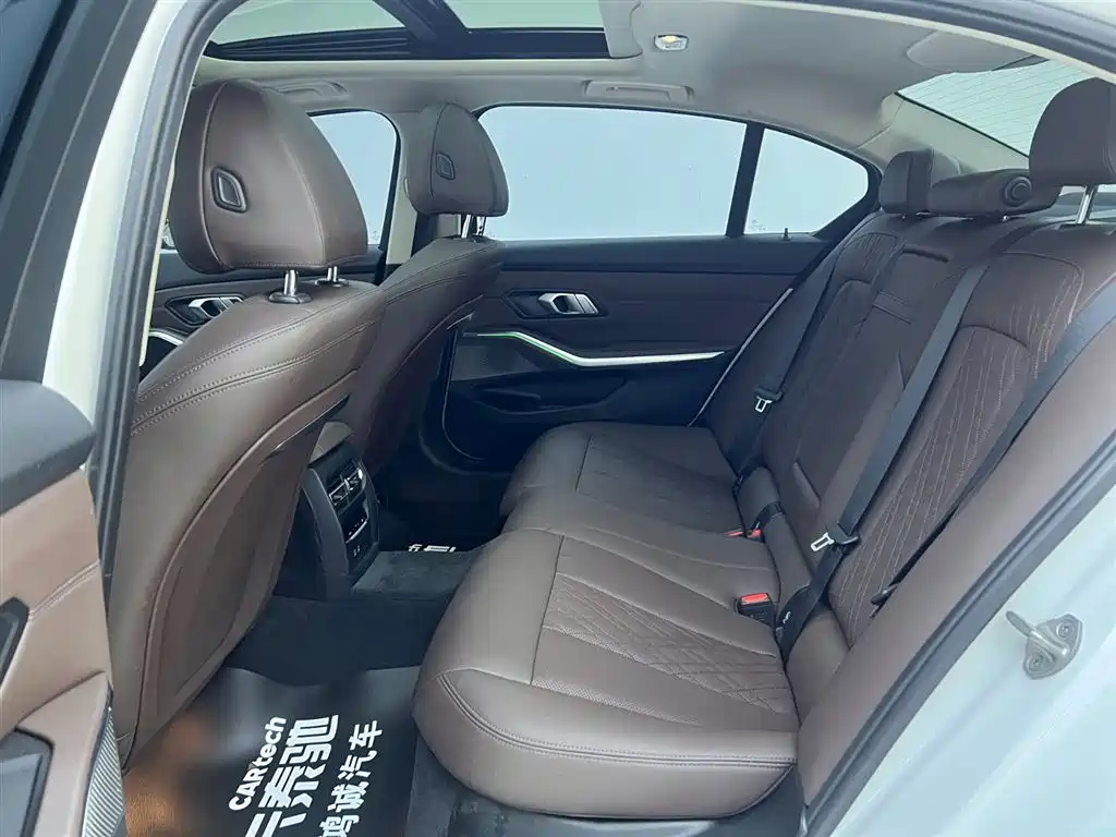 BMW 3 Series 2023 325i M Sport Package фото 18