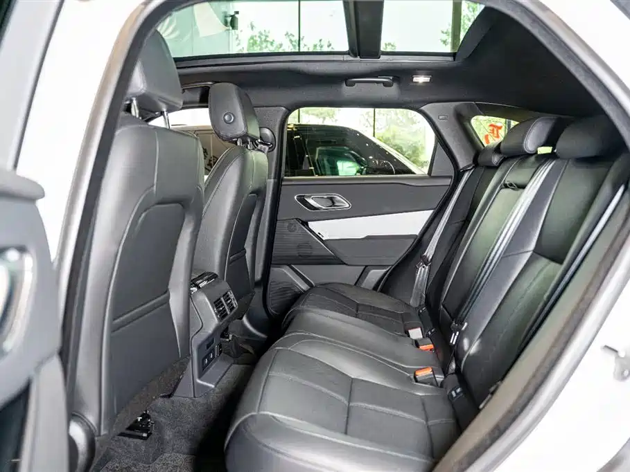 Land Rover Range Rover Velar 2025 S фото 10