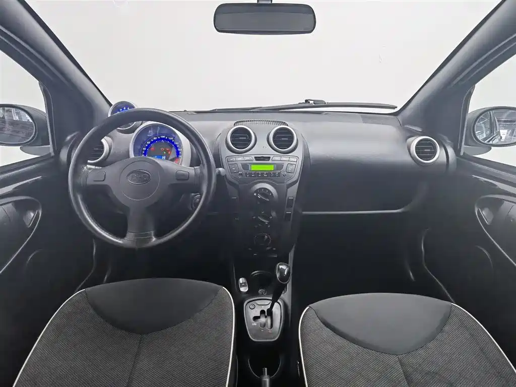 BYD F0 2015 1.0L AMT Xuan Cool Edition фото 5