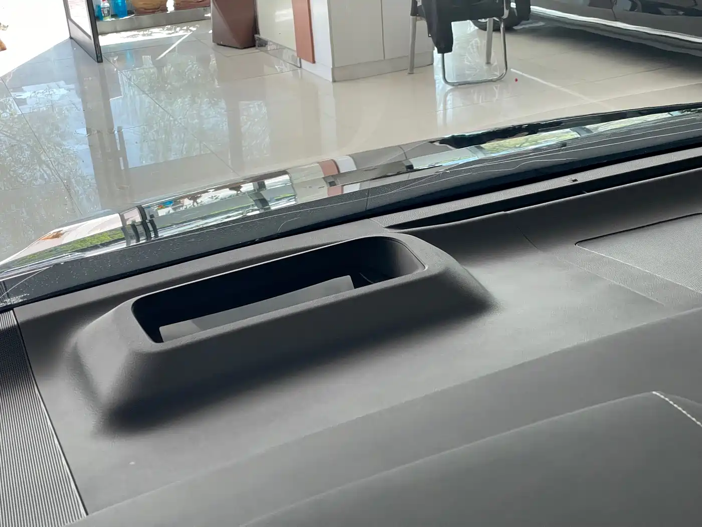 Toyota Vellfire 2024 Crown Hybrid 2.5L Executive Premium Edition фото 42