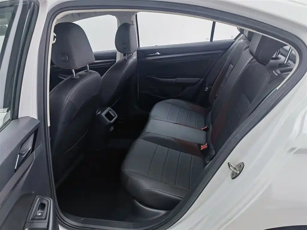 Volkswagen Bora 2019 1.5L Manual Comfort Model фото 15