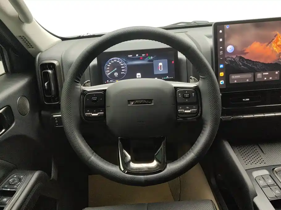Фото 15 - Haval H9
