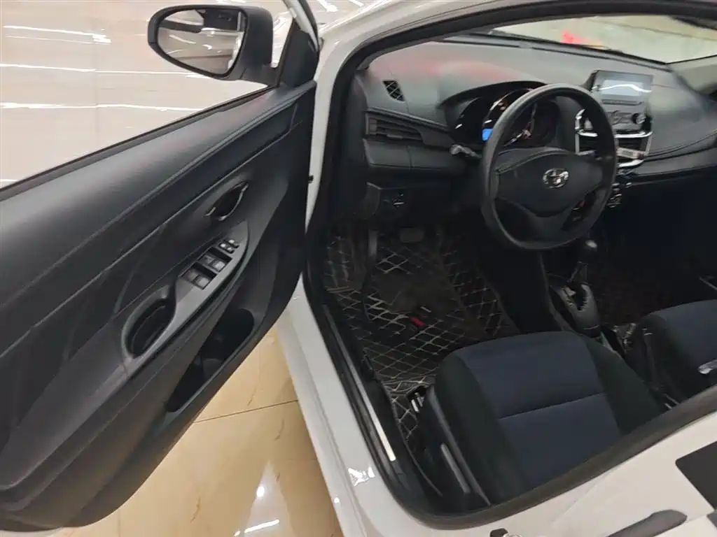 Toyota YARiS L Zhi Xiang 2020 1.5L CVT Leading Edition фото 16