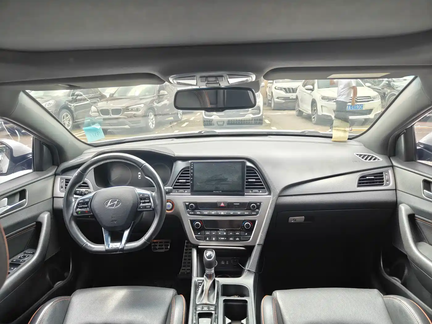 Фото 6 - Hyundai Sonata