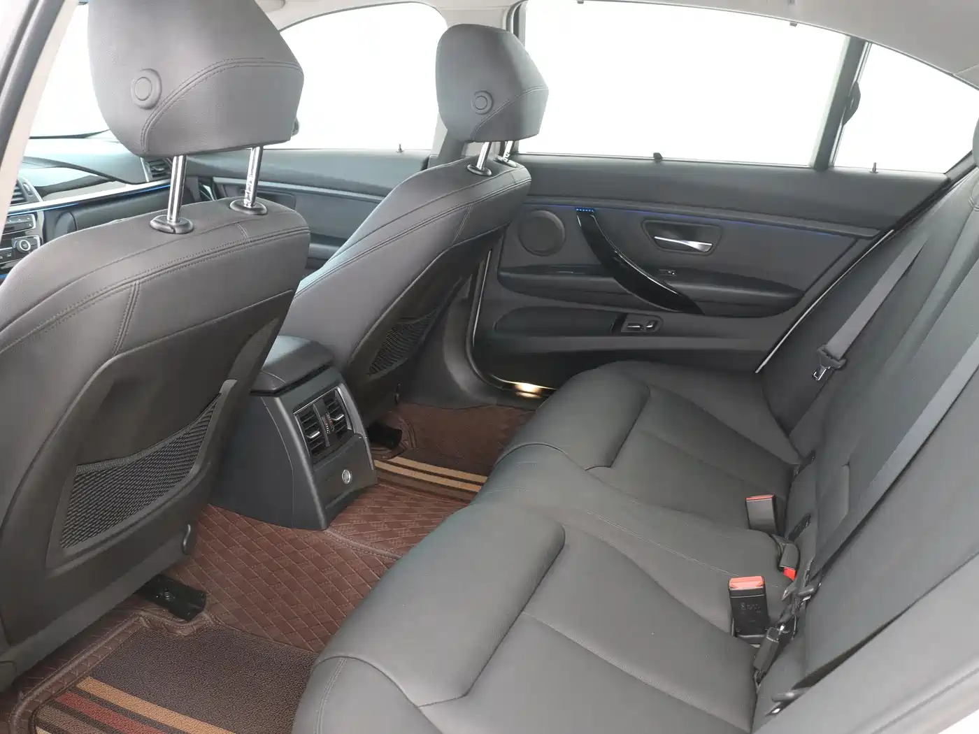 BMW 3 Series 2019 320Li M Sport Package фото 9
