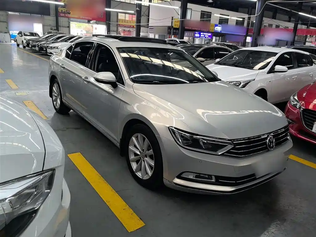 Volkswagen Magotan 2018 330TSI DSG Leading фото 4