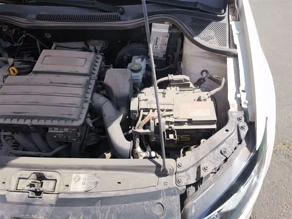 Volkswagen Polo 2016 1.4L Automatic Trend фото 22