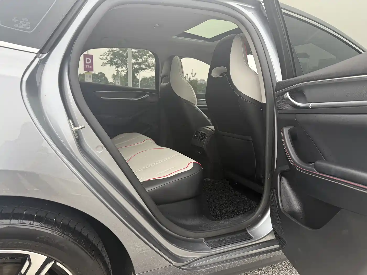 BYD Destroyer 05 2022 DM-i 120KM Flagship Edition фото 6