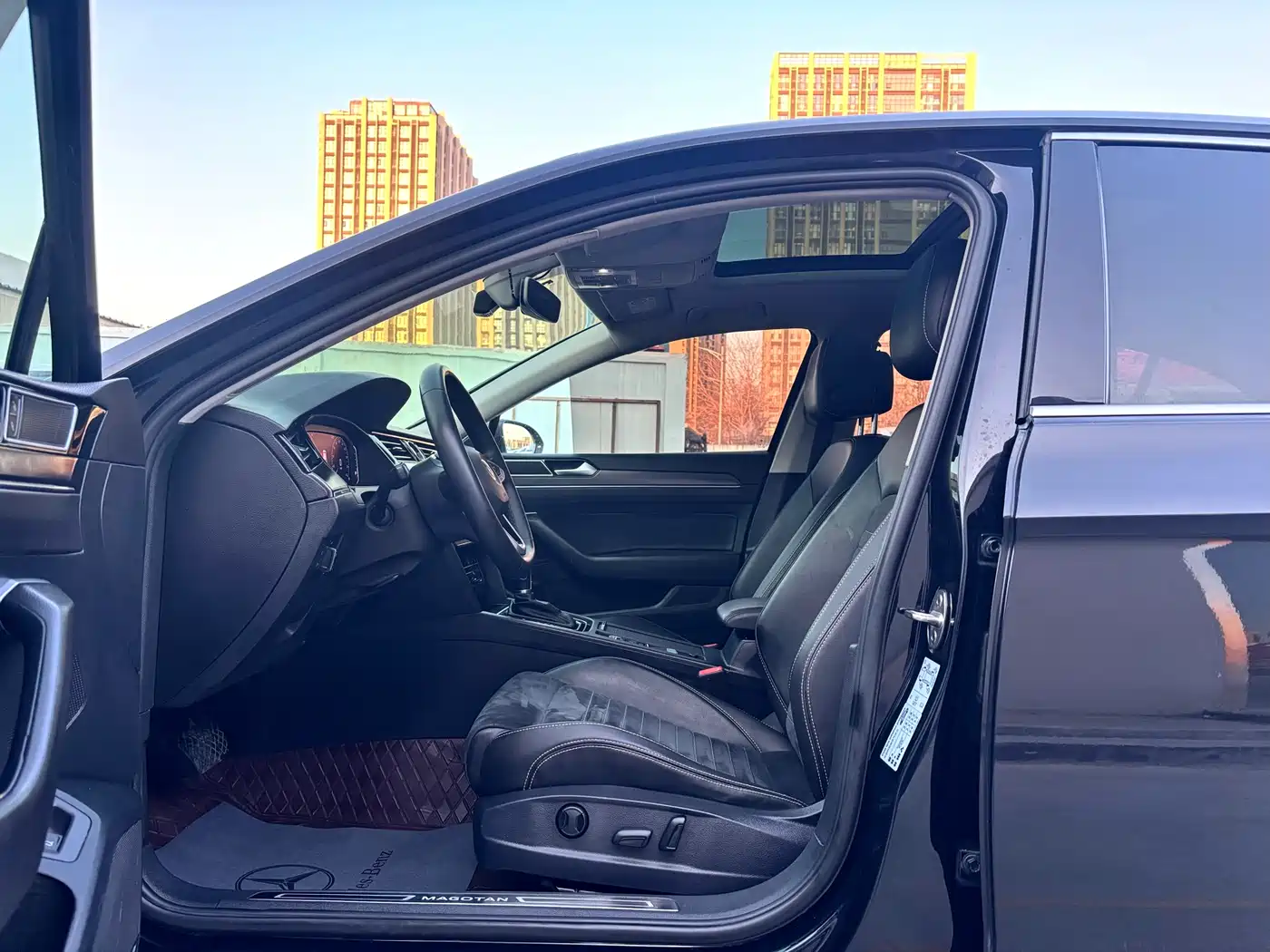 Volkswagen Magotan 2020 330TSI DSG Luxury фото 8