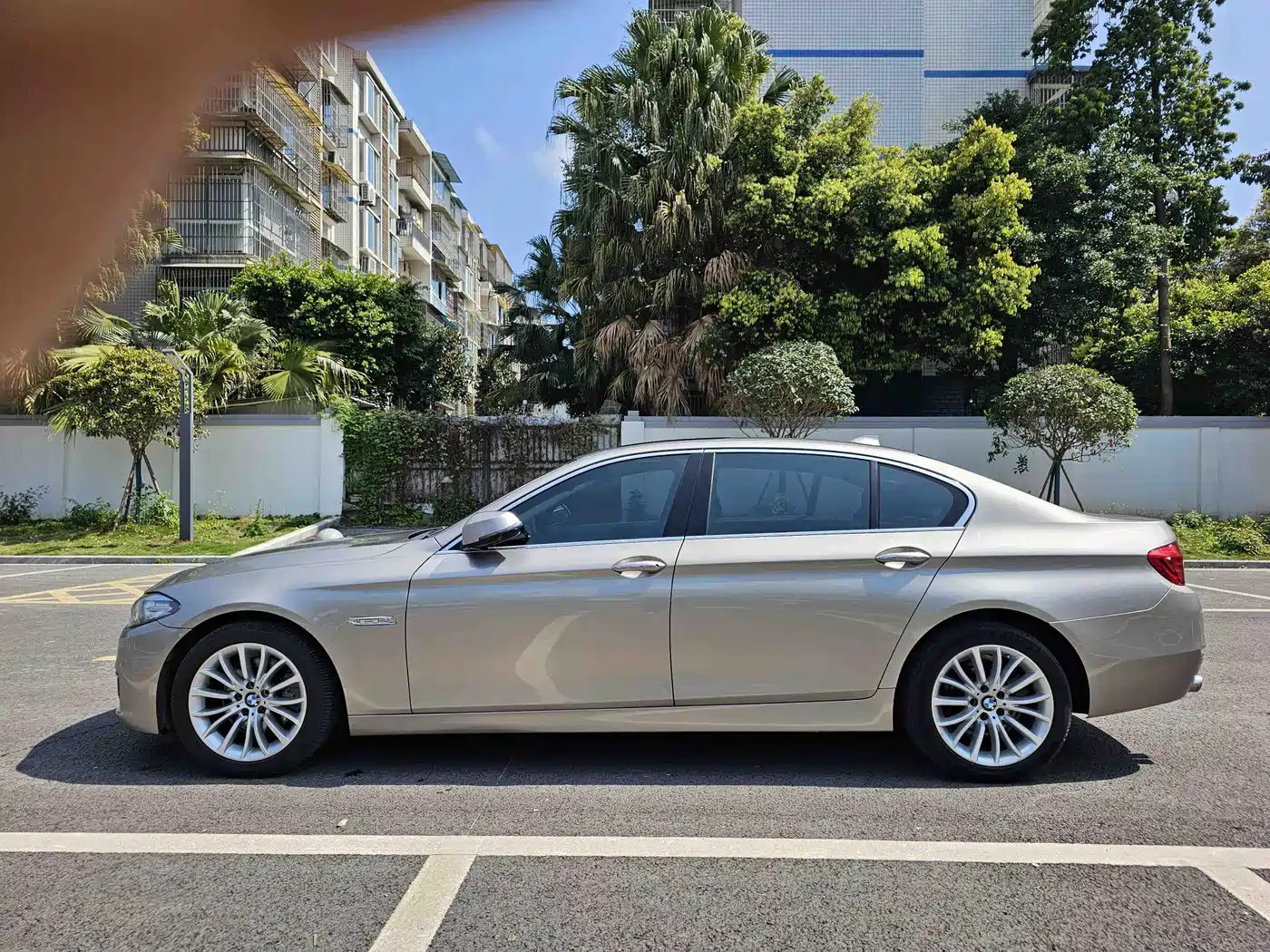 BMW 5 Series 2017 525Li Luxury Design Package фото 3