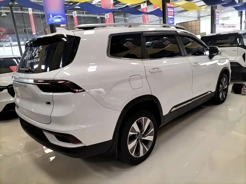 Photo 7 - Geely Haoyue