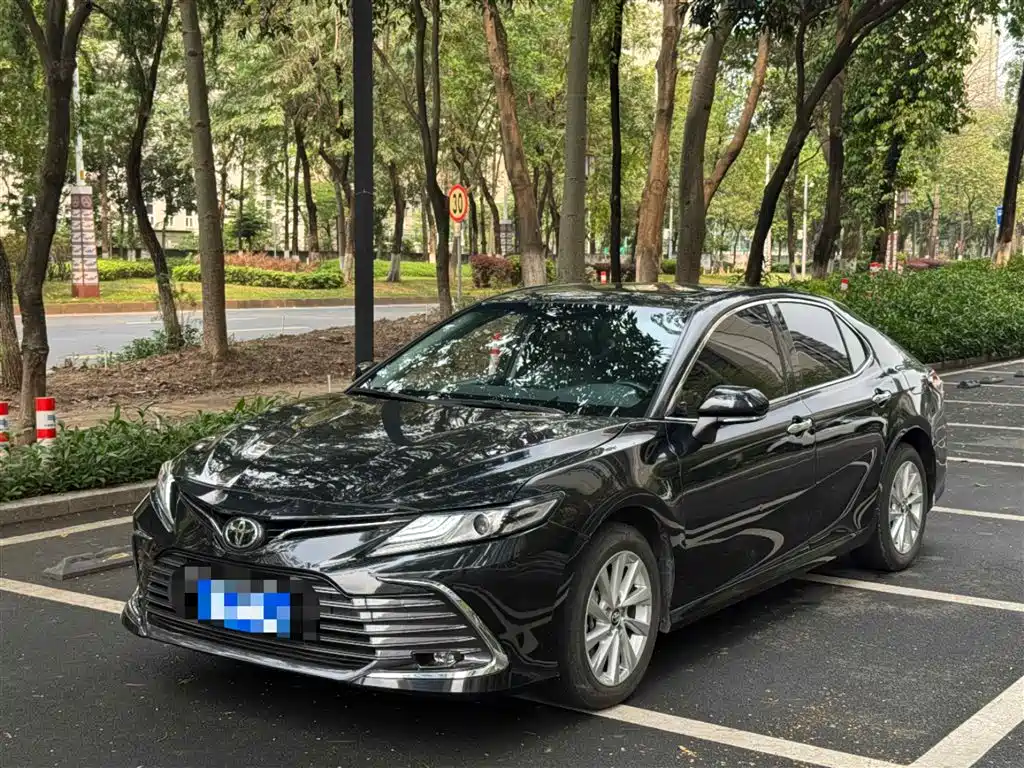 Toyota Camry 2021 2.0G Luxury Edition