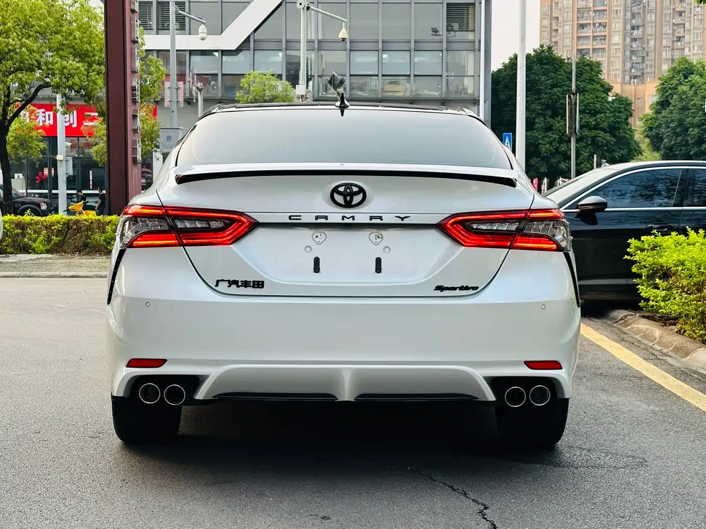 Toyota Camry 2022 2.0S Knight Edition фото 9