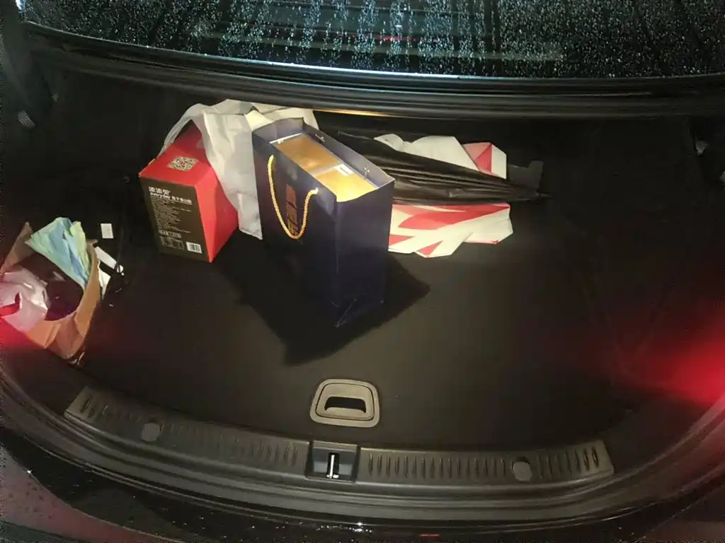 Mercedes-Benz E-Class, миниатюра 5