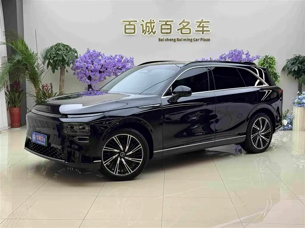 XPeng G9