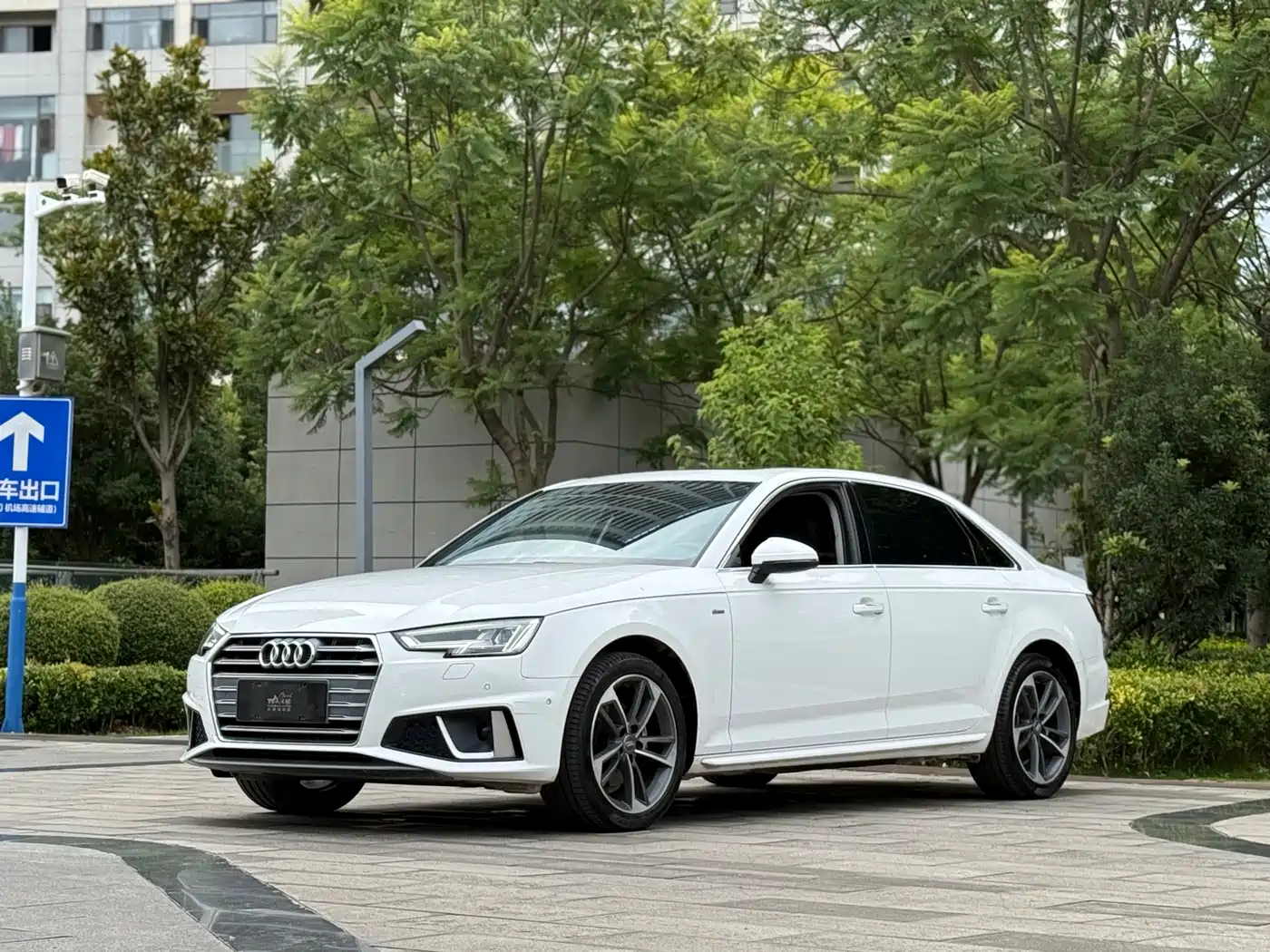 Audi A4L 2019 40 TFSI Fashion (China V)