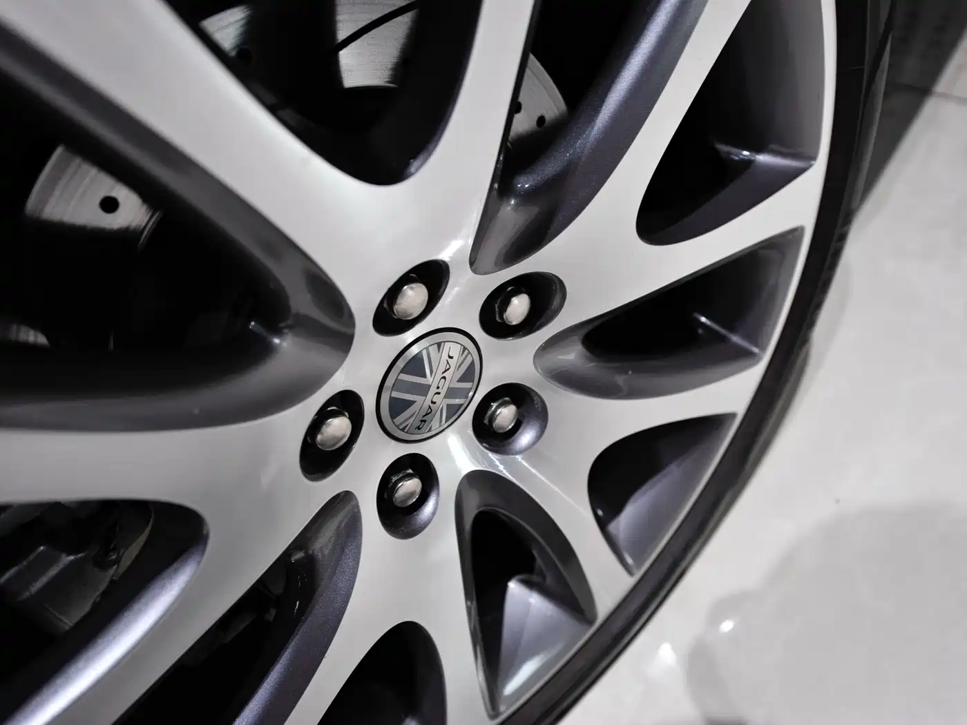 Jaguar XJ 2007 Model XJ6L 3.0 Royal Long Wheelbase фото 19