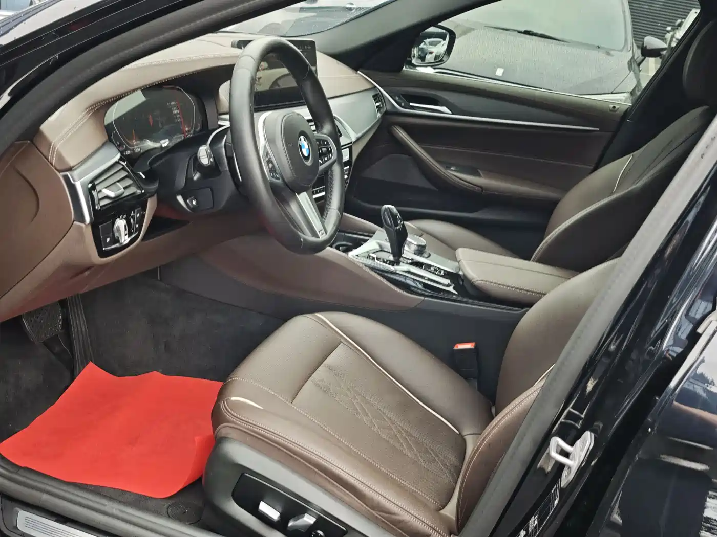 BMW 5 Series 2021 530Li Leading M Sport Package фото 11