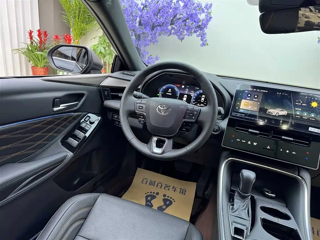 Toyota Avalon 2024 Model Hybrid 2.5L XLE Prestige Edition фото 14