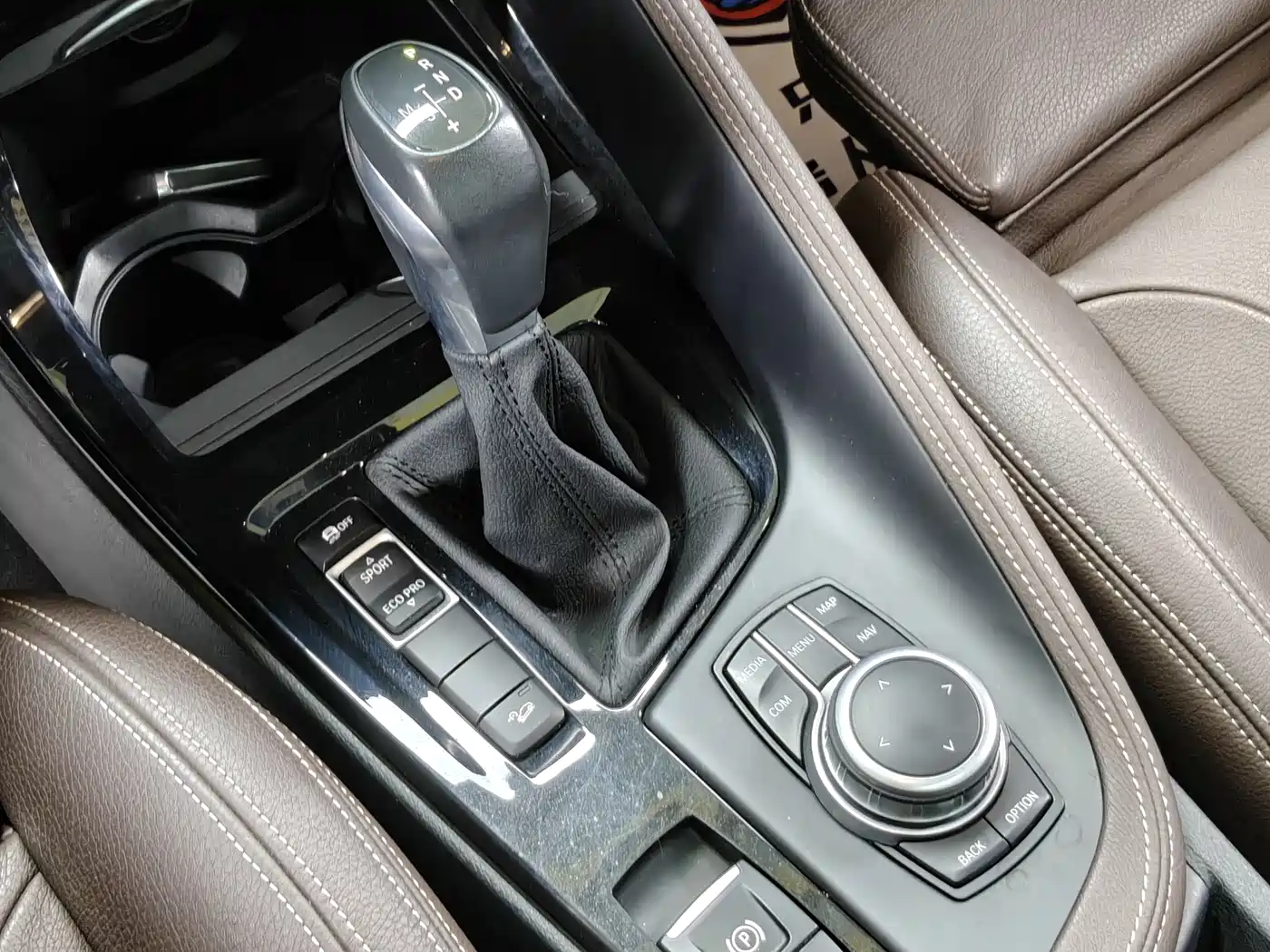 BMW X1 2019 xDrive20Li Premium Model фото 19
