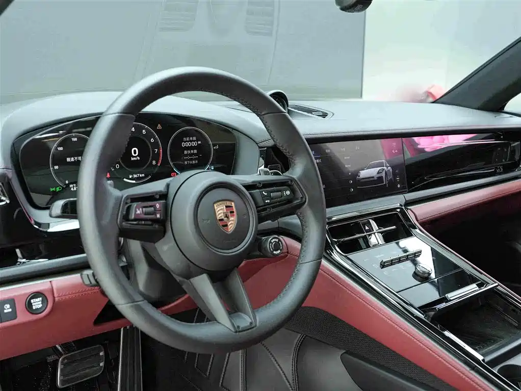 Photo 8 - Porsche Panamera