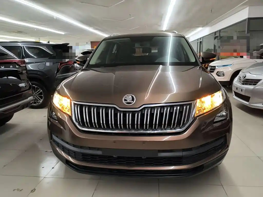 Фото 3 - Škoda Kodiaq